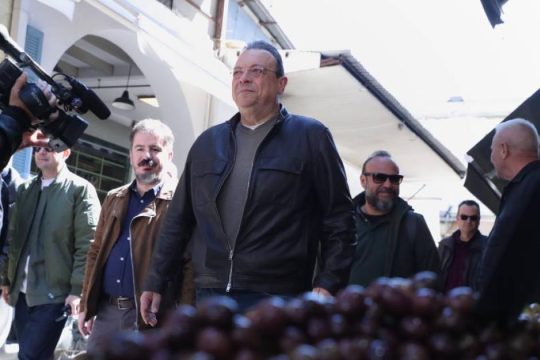 Φάμελλος: Σε καμία άλλη ευρωπαϊκή χώρα, δεν θα επέμενε πρωθυπουργός να κρατάει τη θέση του με τόσα σκάνδαλα